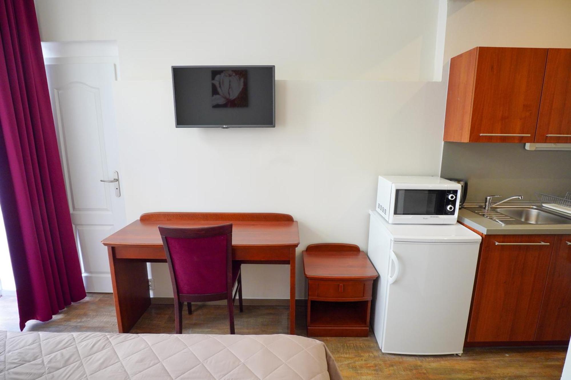 Elegant & Stylish Center Apartments! ปราก ภายนอก รูปภาพ